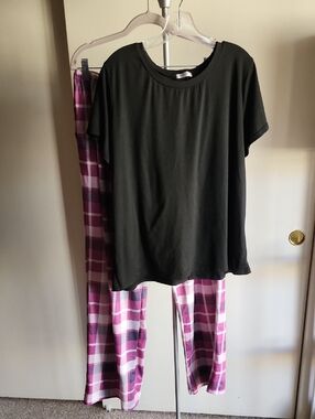 Plaid Lounge/PJ Set 💜